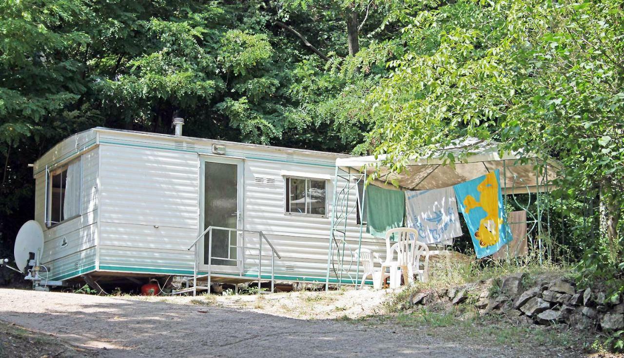 Camping Le P'Tit Bonheur Escaro Eksteriør bilde
