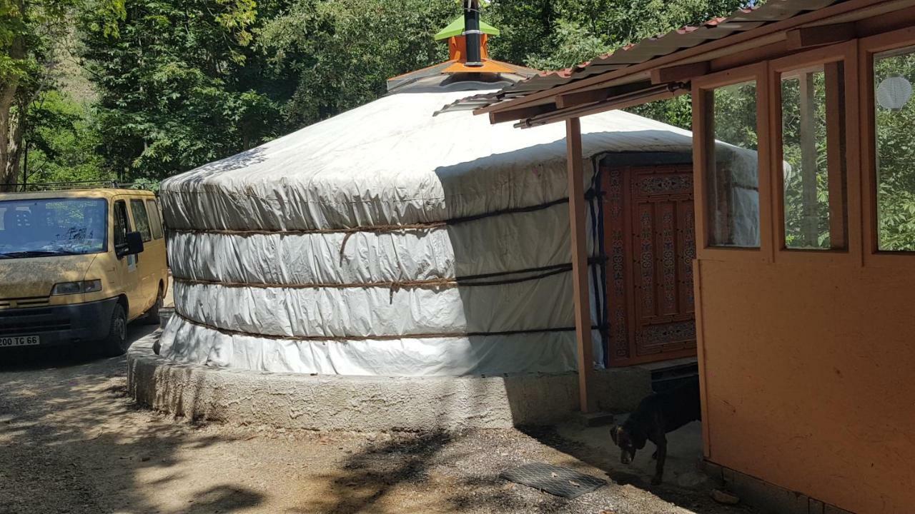 Camping Le P'Tit Bonheur Escaro Eksteriør bilde