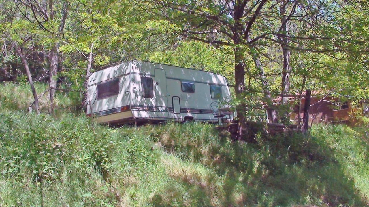 Camping Le P'Tit Bonheur Escaro Eksteriør bilde